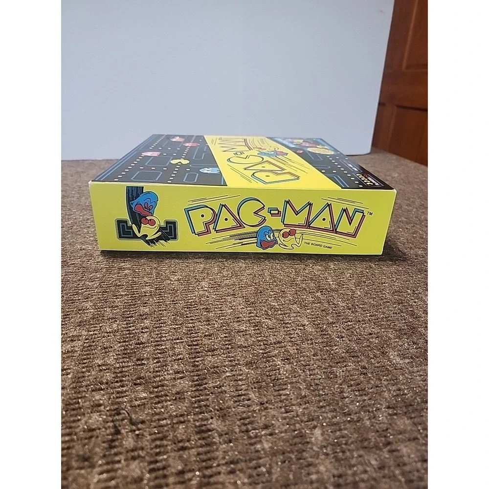 PAC-MAN‎  The Board Game Played Once W/ Authentic Sounds Needs New Batteries